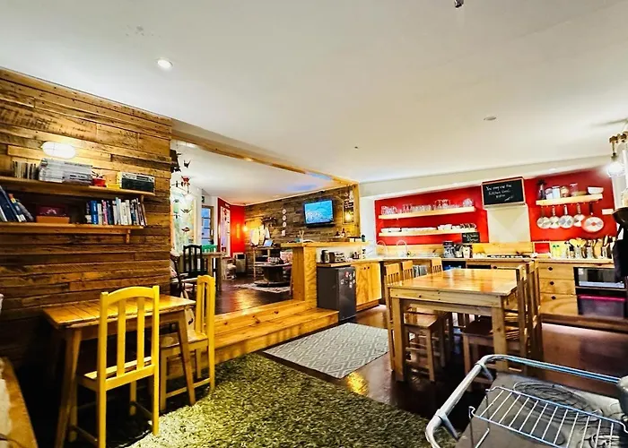 Treehouse Patagonia Hostel Puerto Natales